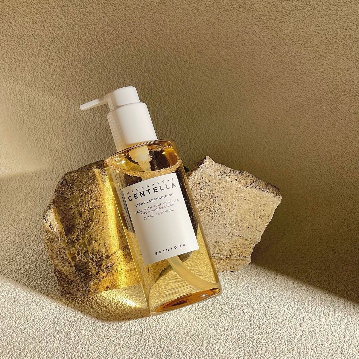 Madagascar Centella Light Cleansing Oil – Image 3