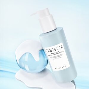 Water Madagascar Centella Hyalu-Cica First Cleansing Water