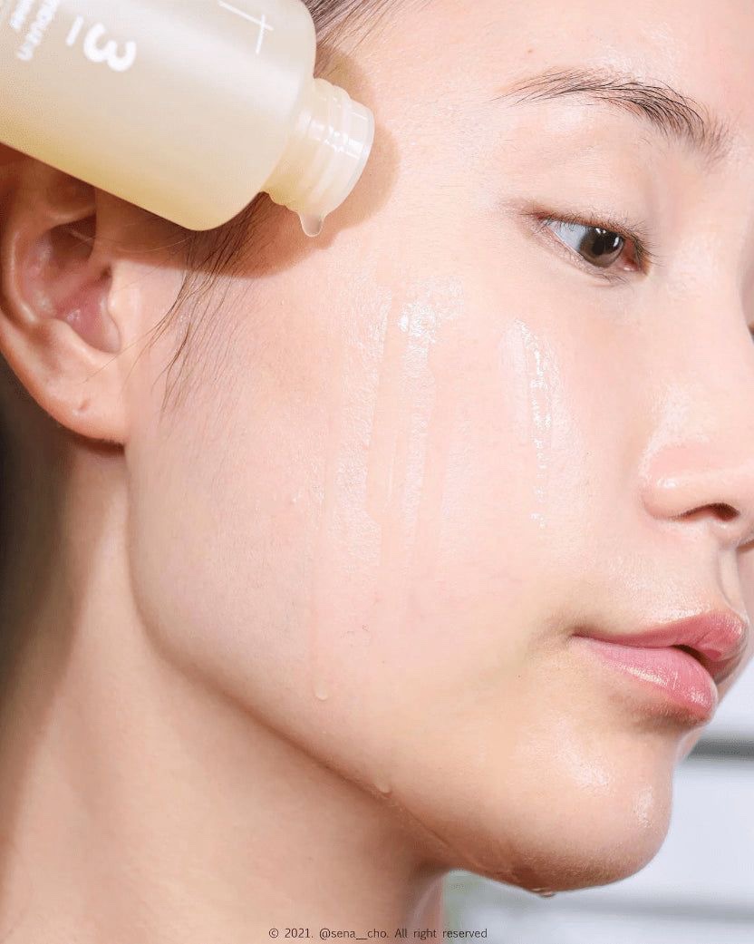 Numbuzin No.3 Super Glowing Essence Toner